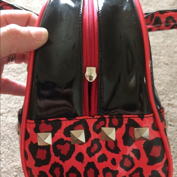 Purse - Picture 3 of 3